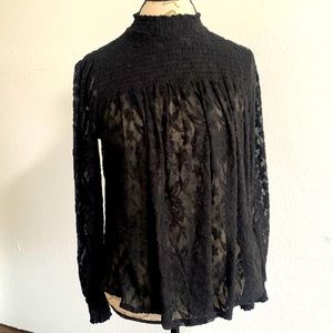 Beautiful Black lace blouse Size Medium